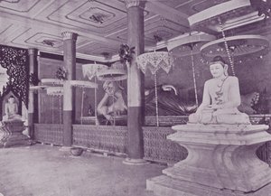 在仰光宝塔内 作者 英国摄影师