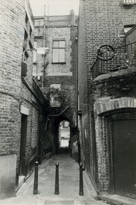 开膛手杰克：伍兹建筑，白教堂路 作者 英国摄影师