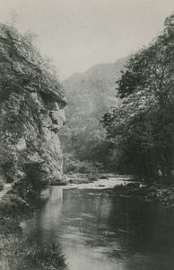 Lions Face Rock，Dovedale 作者 英国摄影师