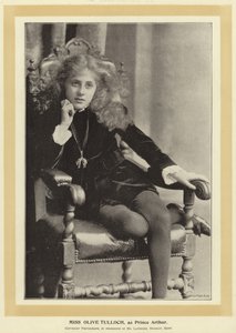 Olive Tulloch小姐，亚瑟王子 作者 英国摄影师