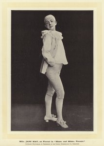 简梅小姐，蒙斯的皮埃罗和皮埃罗小姐 作者 English Photographer
