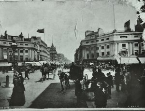 牛津马戏团，威斯敏斯特LB：向东看，1895年 作者 英国摄影师