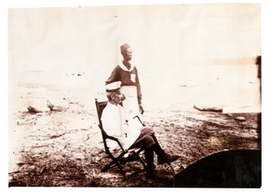 亨利·莫顿·斯坦利（Henry Morton Stanley）的相册照片（黑白照片） 作者 英国摄影师