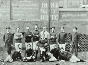 Rosendale Road School：足球队，1884年 作者 英国摄影师