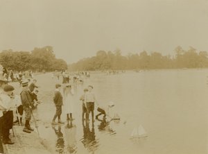 圆形池塘，肯辛顿花园，伦敦 作者 英国摄影师