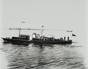 SS Beatrice，1898年泰晤士河上的一艘船 作者 英国摄影师