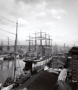 Salthouse Dock，利物浦 作者 英国摄影师