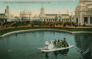 天鹅船，法国 - 英国展览，伦敦，1908年 作者 英国摄影师