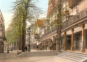 1890年至1900年在Tunbridge Wells的Pantiles 作者 英国摄影师