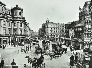 The Strand and Charing Cross，1897 作者 英国摄影师