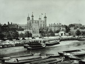 伦敦塔，塔山：河流，1895年 作者 英国摄影师