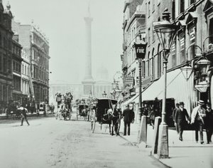白厅，威斯敏斯特LB：怀特霍尔望着特拉法加广场，1895年 作者 英国摄影师