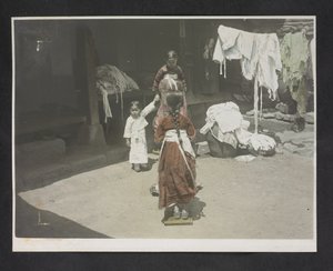 年轻女孩，韩国相册 作者 英国摄影师
