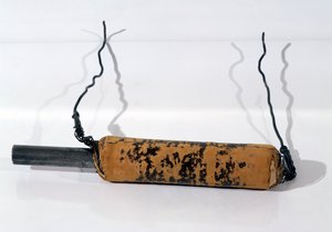 一种粗糙的感应器，Michael Faraday（1791-1867）发现了感应定律 作者 英语学校