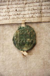 带有原始城堡图像的古代印章，为威廉-德-阿尔比尼四世制作，约1267年（纸和蜡）。 作者 英语学校