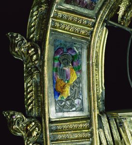天使扮演一个门户器官，细节来自Wykeham威廉的克罗地亚（c.1320-1404）（银镀金和珐琅）（见205100-32） 作者 英语学校
