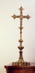 Cross由Antonio de Macerata设计