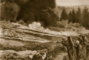 1914年至1919年盟军成功采用液体火力，首先由德国人使用 作者 英语学校