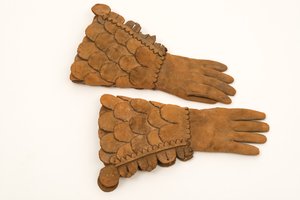 男士皮革装甲手套，c.1600-50（重磅皮革） 作者 英语学校