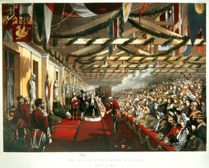 1863年3月7日，丹麦的亚历山德拉公主与她未来的丈夫威尔士亲王一起抵达伦敦的砖家兵站。1863年（彩色平版印刷）。 作者 英语学校