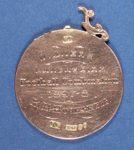反推普雷斯顿北端足球俱乐部奖牌，1897-98（金属）（另见315000） 作者 英语学校