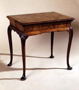 边桌，c.1710（胡桃木） 作者 English School