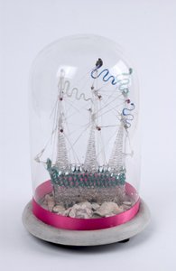 玻璃穹顶下的旋转玻璃船，1820（玻璃） 作者 英语学校