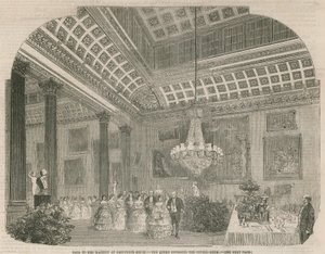 女王进入Grosvenor House的晚餐室 作者 英语学校