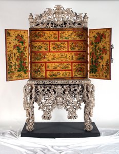Witcombe内阁，c.1697（日本和镀银木）