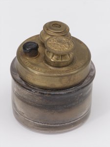 旅行墨水瓶，c.1815（墨水瓶） 作者 英语学校