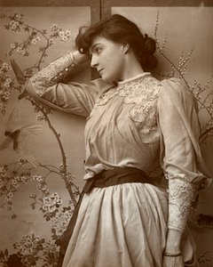 Cora Urquhart Brown-Potter，美国女演员，1887年