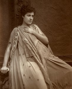 朱莉娅·尼尔森（Julia Neilson），英国女演员，1888年。 作者 欧内斯特·巴劳