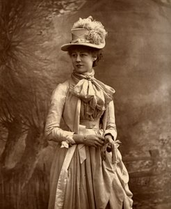 紫罗兰·范布鲁（Violet Vanbrugh），英国女演员，1887年。