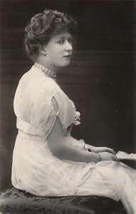 玛丽公主殿下，c1915年。