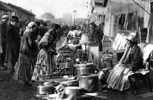 1931年在巴黎圣旺入口处的跳蚤市场景观