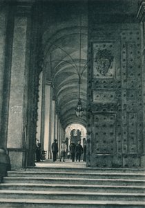 梵蒂冈从意大利罗马圣彼得广场的入口，1927年 作者 尤金·波普尔
