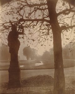 1926 年，圣克卢（照片） 作者 欧仁·阿格特