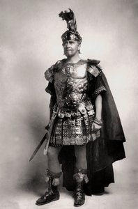 赫伯特·比伯姆树（Herbert Beerbohm Tree）1853-1917年，英国演员，1907年。 作者 伯福德（FW Burford）