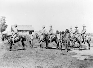 1890年，被装备的步兵带来了Dacoits