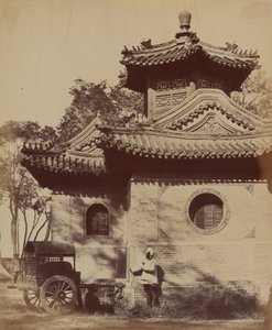 北京附近的清真寺被总司令和埃尔金勋爵占领，1860年10月 作者 菲利斯·比托（Felice Beato）