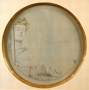 梦想家，约1900年（铅笔和彩色粉笔，灰纸）。 作者 费尔南德·科诺普夫
