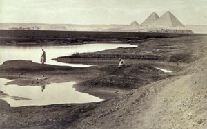 吉萨金字塔，约 1880 年（黑白照片） 作者 菲利克斯邦菲尔斯