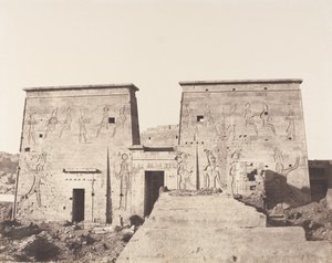 Fileh Philæ岛，第一座塔楼--从......的平台上看，1851-52年，1853-54年印刷。