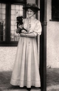 Zena Dare 1887-1975，英国女演员，二十世纪初。 作者 富勒姆和班菲尔德