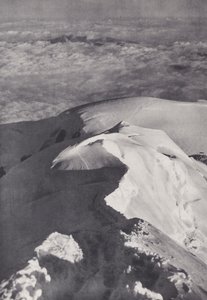 勃朗峰山脉：勃朗峰顶峰山脊（黑白照片）
