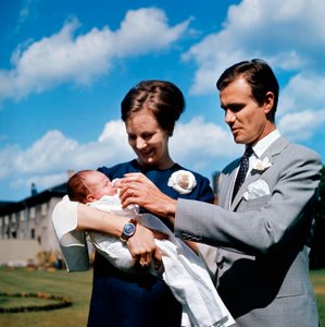 简单的西蒙在我的托儿所故事书，酒吧遇到了一个馅饼人。 Blackie＆Son（书籍插图） 作者 弗兰克·亚当斯