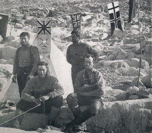 1911年圣诞节，1913年圣诞节，第二次西方政党在开普地质大学举行。 作者 弗兰克·德本汉
