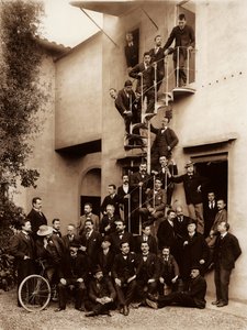1899年佛罗伦萨Alinari Brothers摄影机构员工的肖像（玻璃盘）