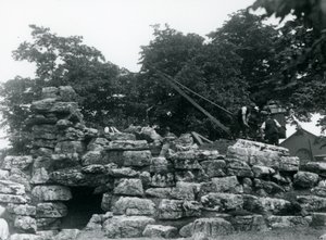 1924年6月在伦敦动物园建造ElandAnlope Paddock 作者 弗雷德里克·威廉·邦德