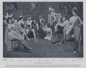 女演员们在巴黎Varietes剧院的绿色房间里（黑白照片）。 作者 法国摄影师